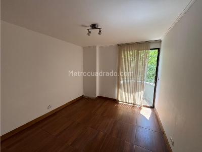 Apartamento en venta en El Poblado, Medellín · foto 14 de 20