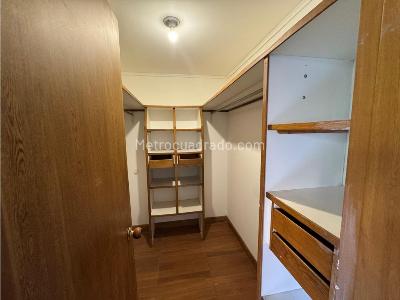 Apartamento en venta en El Poblado, Medellín · foto 15 de 20