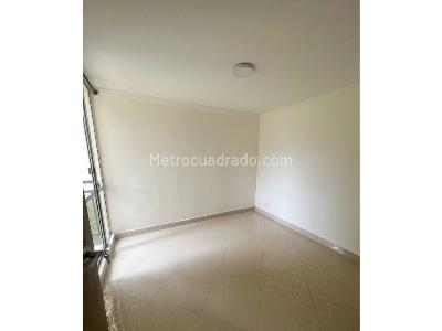 Apartamento de 3 alcobas en venta en Belen Rodeo Alto, Medellín, 55 m² · foto 4 de 13