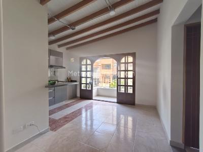 Apartamento de 2 alcobas en arriendo en Rosales, Medellín, 60 m² · foto 2 de 12