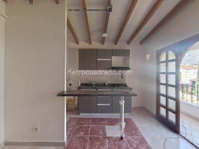 Apartamento de 2 alcobas en arriendo en Rosales, Medellín, 60 m² · foto 3 de 12