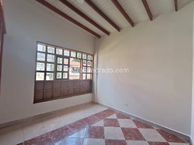 Apartamento de 2 alcobas en arriendo en Rosales, Medellín, 60 m² · foto 6 de 12