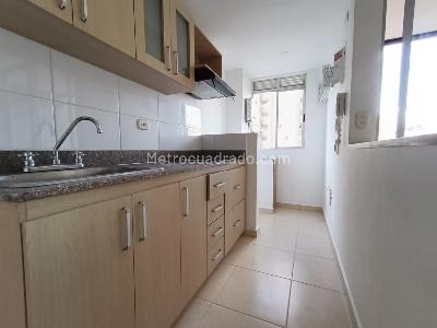 Apartamento de 3 alcobas en arriendo en Vegas De San Jose, Sabaneta, 90 m² · foto 3 de 16
