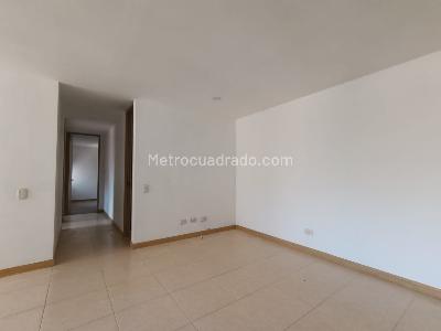 Apartamento de 3 alcobas en arriendo en Vegas De San Jose, Sabaneta, 90 m² · foto 6 de 16