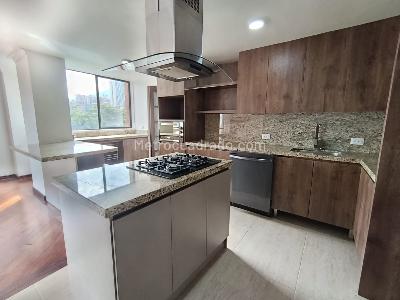 Apartamento de 3 alcobas en arriendo en El Campestre La Frontera, Medellín, 195 m² · foto 4 de 17