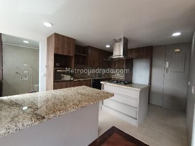 Apartamento de 3 alcobas en arriendo en El Campestre La Frontera, Medellín, 195 m² · foto 6 de 17