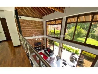 Casa de 4 alcobas en venta en Loma El Atravesado, Envigado, 895 m² · foto 8 de 15