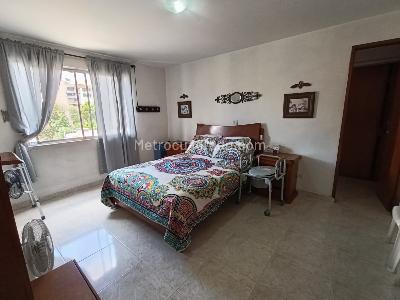 Apartamento de 3 alcobas en arriendo en Laureles Medellin, Medellín, 150 m² · foto 10 de 20