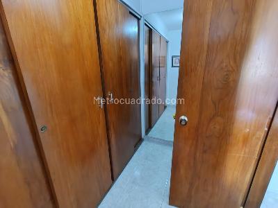 Apartamento de 3 alcobas en arriendo en Laureles Medellin, Medellín, 150 m² · foto 13 de 20