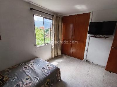 Apartamento de 3 alcobas en arriendo en Laureles Medellin, Medellín, 150 m² · foto 16 de 20