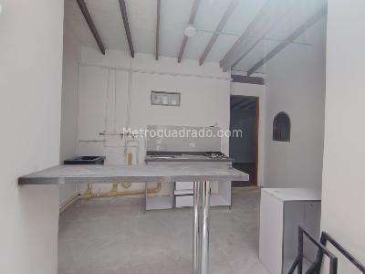 Apartamento de 2 alcobas en arriendo en Rosales, Medellín, 45 m² · foto 3 de 11