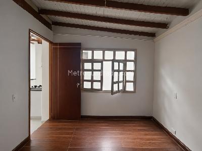Apartamento de 2 alcobas en arriendo en Rosales, Medellín, 45 m² · foto 5 de 11