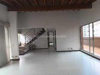 Apartamento de 3 alcobas en arriendo en Cumbres, Envigado, 80 m² · foto 3 de 20