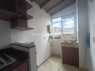 Apartamento de 3 alcobas en arriendo en Cumbres, Envigado, 80 m² · foto 8 de 20