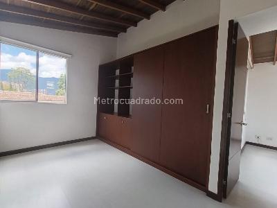 Apartamento de 3 alcobas en arriendo en Cumbres, Envigado, 80 m² · foto 15 de 20