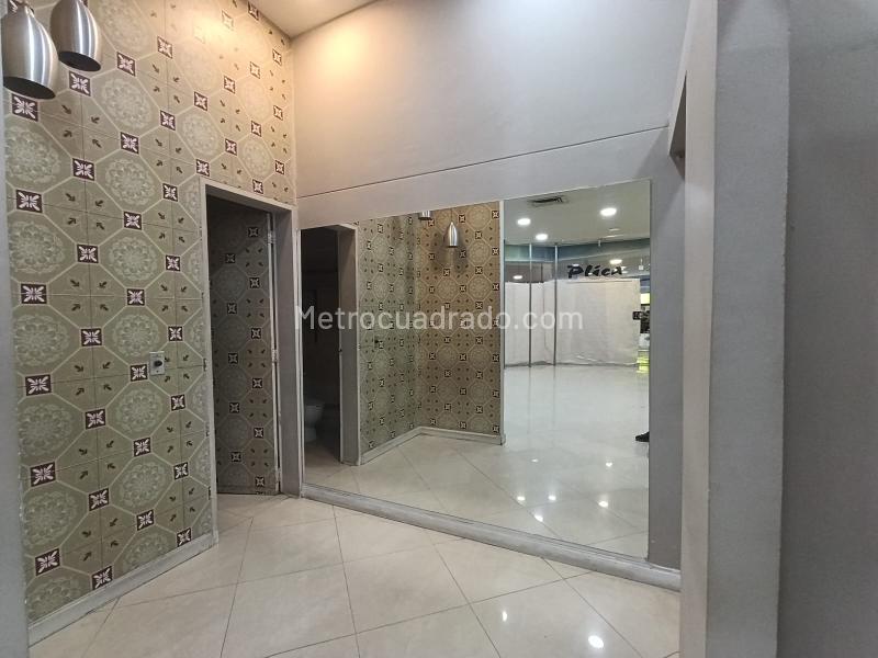 Local Comercial en Arriendo, San Diego, Medellín - Más