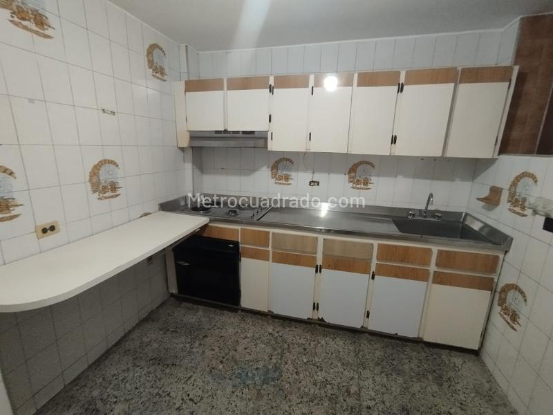 Casa – Bello, Suárez - Más