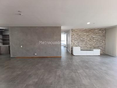 Apartamento de 3 alcobas en arriendo en Loma De Las Brujas, Envigado, 195 m² · foto 11 de 20