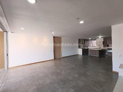 Apartamento de 3 alcobas en arriendo en Loma De Las Brujas, Envigado, 195 m² · foto 17 de 20