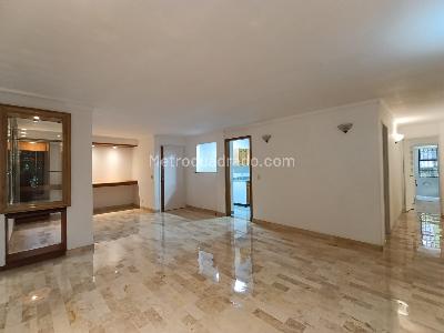 Apartamento de 3 alcobas en arriendo en Las Lomas, Medellín, 124 m² · foto 2 de 15