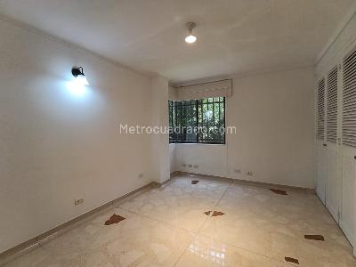 Apartamento de 3 alcobas en arriendo en Las Lomas, Medellín, 124 m² · foto 10 de 15