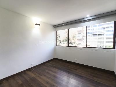 Apartamento de 3 alcobas en arriendo en Loma De Los Parra, Medellín, 155 m² · foto 8 de 20