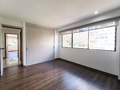 Apartamento de 3 alcobas en arriendo en Loma De Los Parra, Medellín, 155 m² · foto 9 de 20