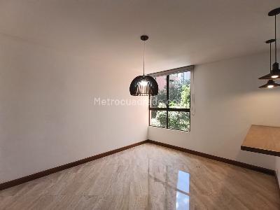 Apartamento de 3 alcobas en arriendo en Loma De Los Parra, Medellín, 155 m² · foto 13 de 20