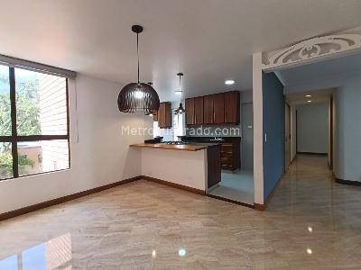 Apartamento de 3 alcobas en arriendo en Loma De Los Parra, Medellín, 155 m² · foto 15 de 20