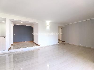 Apartamento de 3 alcobas en arriendo en Loma De Los Parra, Medellín, 155 m² · foto 16 de 20