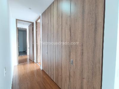 Apartamento de 3 alcobas en arriendo en Santa Maria De Los Angeles, Medellín, 205 m² · foto 10 de 20