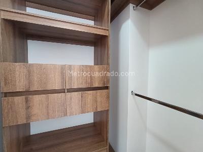 Apartamento de 3 alcobas en arriendo en Santa Maria De Los Angeles, Medellín, 205 m² · foto 11 de 20