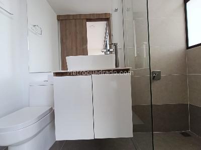 Apartamento de 3 alcobas en arriendo en Santa Maria De Los Angeles, Medellín, 205 m² · foto 12 de 20