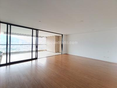 Apartamento de 3 alcobas en arriendo en Santa Maria De Los Angeles, Medellín, 205 m² · foto 17 de 20