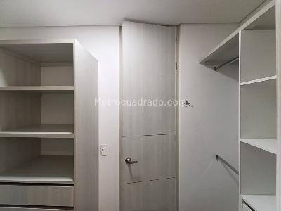 Apartamento de 1 alcoba en arriendo en Los Balsos, Medellín, 69 m² · foto 5 de 14