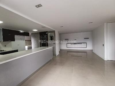 Apartamento de 3 alcobas en arriendo en Santa Maria De Los Angeles, Medellín, 124 m² · foto 3 de 18