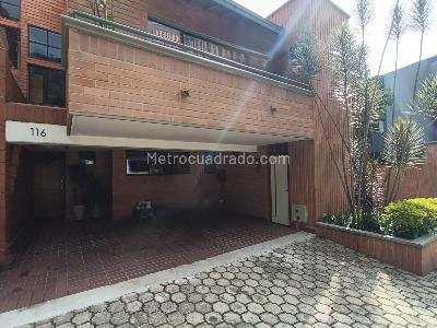 Casa de 4 alcobas en arriendo en El Tesoro, Medellín, 280 m² · foto 3 de 20