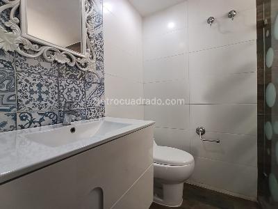 Casa de 4 alcobas en arriendo en El Tesoro, Medellín, 280 m² · foto 6 de 20