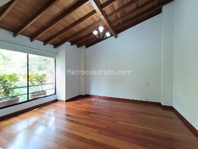 Casa de 4 alcobas en arriendo en El Tesoro, Medellín, 280 m² · foto 12 de 20