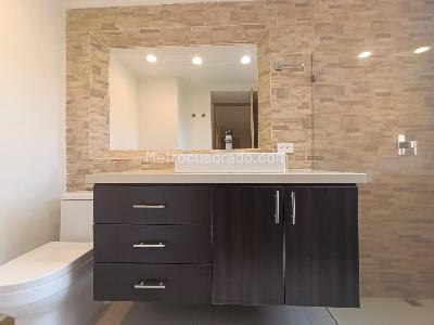 Apartamento de 3 alcobas en arriendo en San Lucas, Medellín, 170 m² · foto 5 de 18