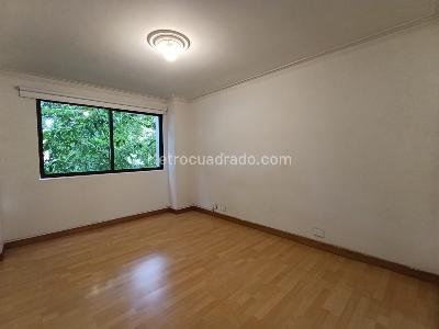 Apartamento de 3 alcobas en arriendo en Santa Maria De Los Angeles, Medellín, 134 m² · foto 5 de 18