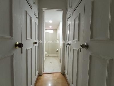 Apartamento de 3 alcobas en arriendo en Santa Maria De Los Angeles, Medellín, 134 m² · foto 12 de 18