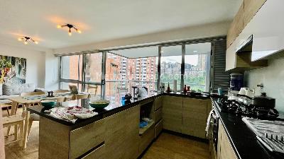 Apartamento de 3 alcobas en arriendo en Loma De San Julian, Medellín, 95 m² · foto 9 de 20