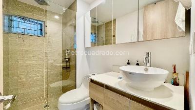 Apartamento de 3 alcobas en arriendo en Loma De San Julian, Medellín, 95 m² · foto 12 de 20