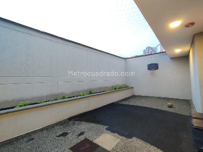 Apartamento de 3 alcobas en arriendo en Loma De San Julian, Medellín, 95 m² · foto 20 de 20