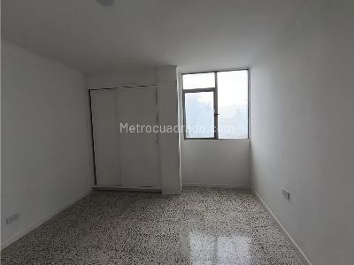 Apartamento en venta en Los Colores, Medellín · foto 5 de 12