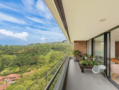 Apartamento de 3 alcobas en arriendo en Altos Del Poblado Cola Del Zorro, Medellín, 175 m² · foto 4 de 13