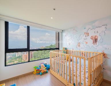Apartamento de 3 alcobas en arriendo en Altos Del Poblado Cola Del Zorro, Medellín, 175 m² · foto 9 de 13