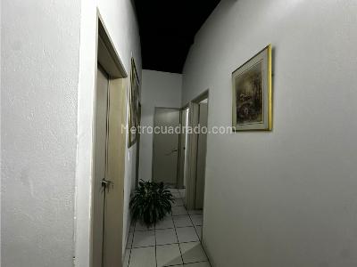 Casa de 5 alcobas en venta en Santa Ana, Bello, 36 m² · foto 4 de 8