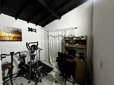 Casa de 5 alcobas en venta en Santa Ana, Bello, 36 m² · foto 7 de 8